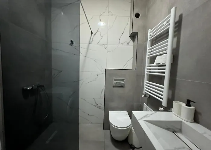 Gigi By Eluxory Скопье