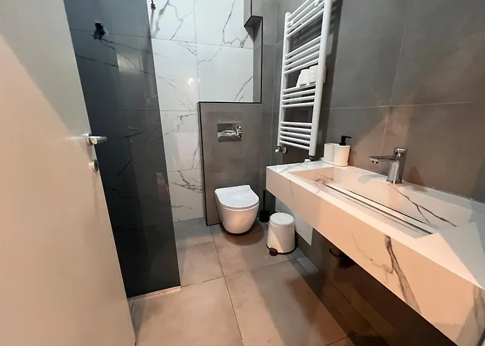 Gigi By Eluxory 3* Скопье